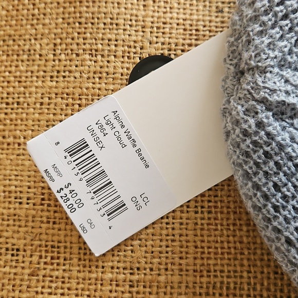 NWT Vuori Light Blue Knit Beanie - Picture 7 of 8